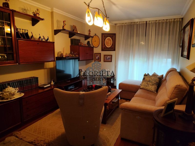 Foto 017aebe5-b7e3-4ce2-82b0-9c6791ae7fa4. Pis amb aparcament a Darbo Cangas