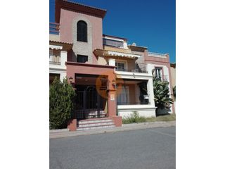 Apartamento en Ayamonte ciudad. Excelente apartamento con terraza en el curso de golf isla canel
