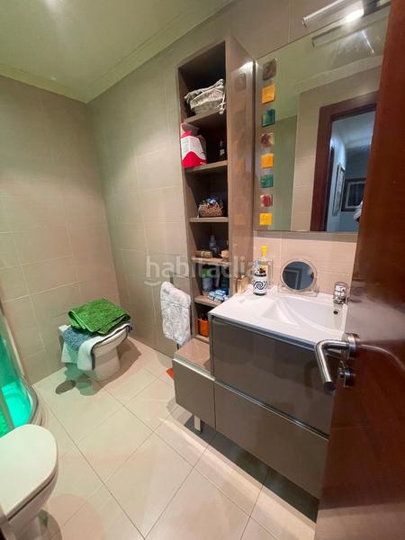 Foto 7f6cf515-ce59-41f5-8474-5112ecdaeaad. Piso pi y margall, 2 dormitorios,calefacción, garaje en Vigo