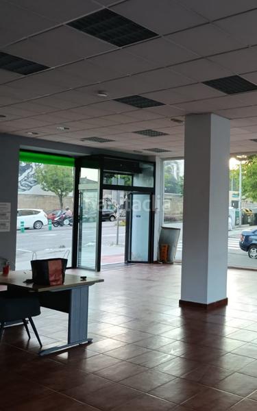 Foto f713f642-4924-4b61-a1d3-94b58cfa1a0d. Alquiler local comercial martín echegaray, local acondicionado de 100m2. en Vigo