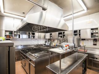 Business premise in Nord. Oportunidad! se vende restaurante en zona muy comercial de vic c