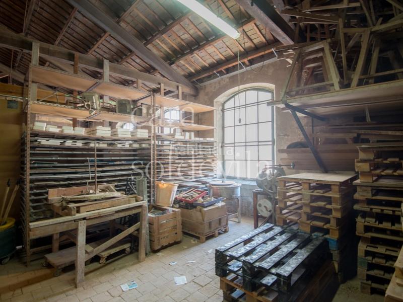 Foto 5fae7fc4-2728-4e72-b89e-7b6e9eeb339e. Lloguer local comercial a Caputxins-Ambulatori Vic