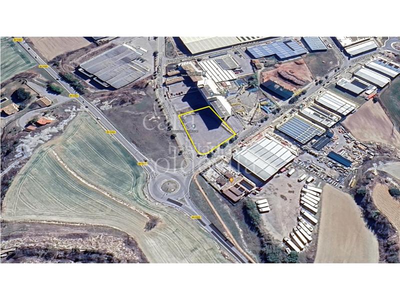 Foto a5d632f8-e5e1-4119-9bb0-13daa6d4615b. Solar industrial a Seva