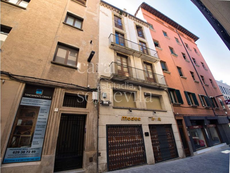 Foto 5c1a36c3-5aa8-473d-9a99-4dabd1e702ca. Edifici a Centre Vic