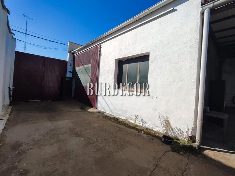 Foto f1e48163-3acc-405b-9226-bd43e09d21d0. Terreno residencial terreno en venta en Moraleja de Enmedio