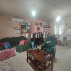 Haus in Ugena. Casa con parcela en el termino municipal de cubas de la sagra, c