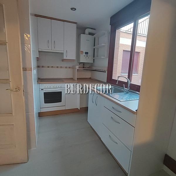 Foto 00ccf3da-3543-44f4-b4c7-fa31f62434b1. Miete dachwohnung mit heizung in Centro Fuenlabrada