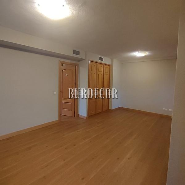 Foto 6a97131b-751a-461d-a47d-b30dd83417e3. Miete dachwohnung mit heizung in Centro Fuenlabrada