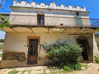 Masia a Canet de Mar. Gran oportunidad masia en venta en canet de mar  a tocar con nuc