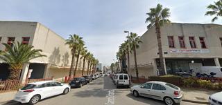 Fabrikhalle  Gran bretanya. Nave industrial en venta con rentabilidad en el poligono de mont