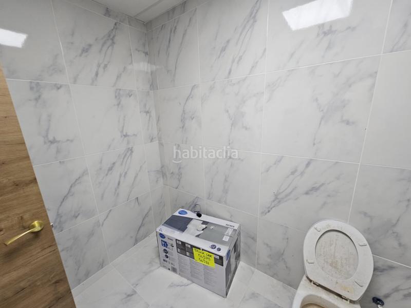 Foto 16d72d8f-e945-4199-9be4-3186d83ac06c. Lloguer local comercial a creus 39 a Calella