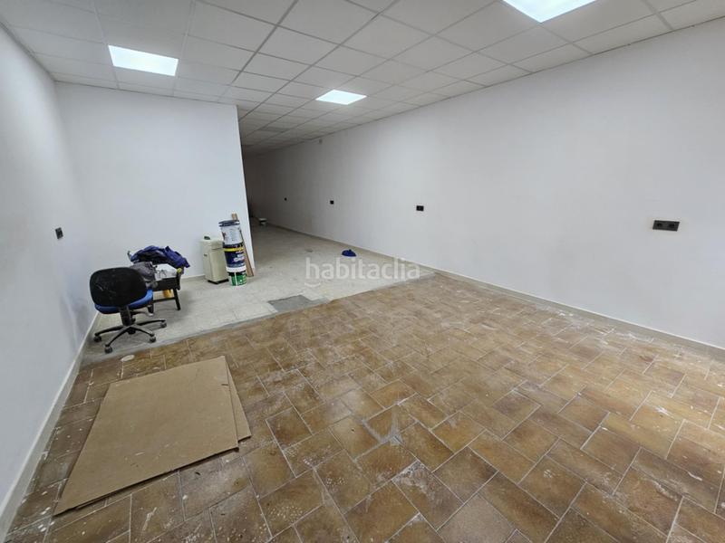 Foto 71bdc71d-cb54-4796-9db5-4cb8525c0f92. Lloguer local comercial a creus 39 a Calella