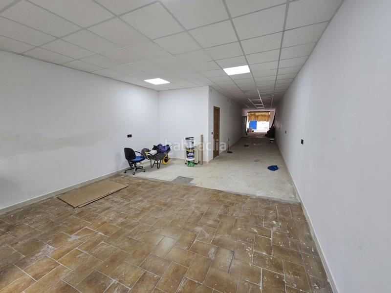 Foto db2bacc7-5518-450f-8bce-8387b41d2156. Lloguer local comercial a creus 39 a Calella