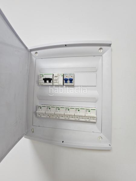 Foto 13f9add6-66c2-4a31-99b5-31977fb99b82. Location local commercial dans creus 39 dans Calella