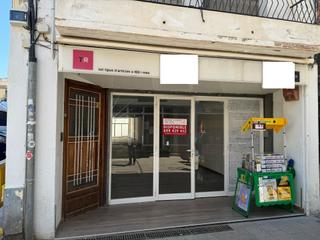 Local commercial à Calella. Local comercial en venta en el centro de calella , barcelona