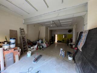 Local commercial  Calle jovara. Local comercial en venta al inicio de calle jovara calella, barc