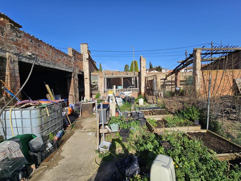 Foto ff9a3d7f-cfeb-4554-9a2a-2e89821dc47b. Terreny residencial a Bisbal d´Empordà (La)