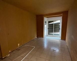Piso en Torrent d'en Pere Parres. Piso para reformar en venta cerca del centro de terrassa, barcel