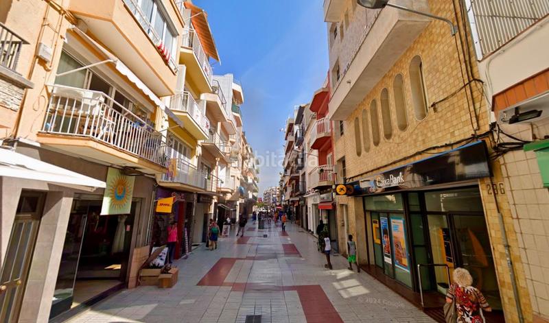 Foto e443f074-1f14-459d-a9d0-b21dd0f6822e. Edificio in Calella