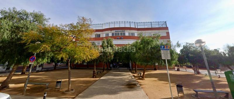 Foto f57ee7ca-3bec-444c-b079-063fc0787f42. Edificio in Calella