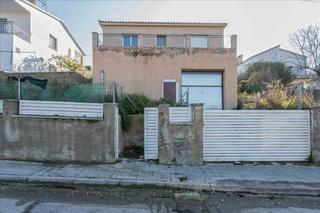 Casa en Piera. Casa de 2 plantas con garaje en venta en piera, barcelona