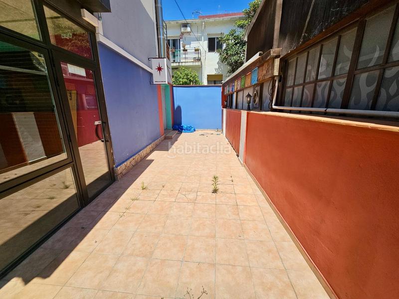 Foto f32bbae1-8687-45ab-bc1b-22a924a62ed1. Edificio in Calella