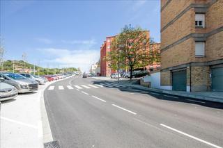 Dúplex a Cerdanyola Nord. Piso ocupado por persona sin justo título en venta en cerdanyola