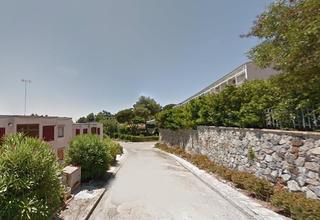 Appartement à Urbanitzacions. Atención inversores, piso ocupado por persona sin justo título e