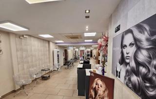 Geschäftsraum in Calella. Oportunidad única de negocio peluquería en venta en pleno centro