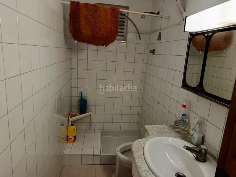 Foto f9cf411d-b6fe-4582-b456-2de556b26b51. Lloguer local comercial a Canet de Mar