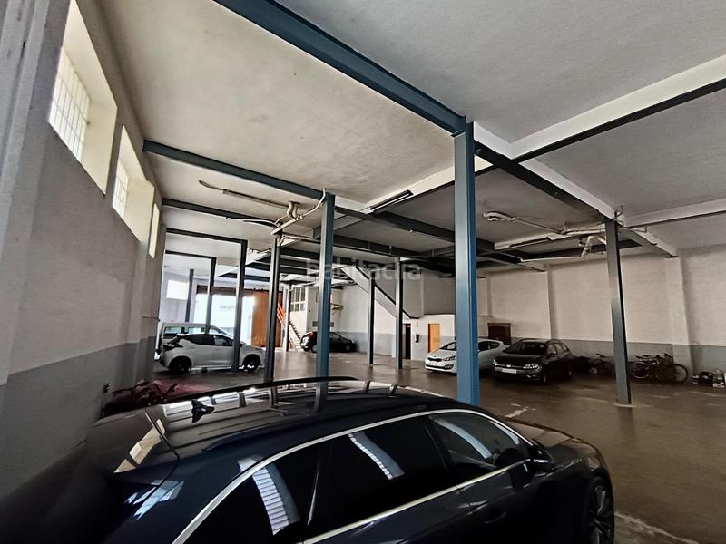 Foto 221570a6-f428-4c9c-8384-edc6e0686b21. Location local commercial dans Canet de Mar