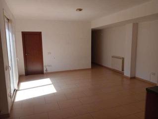 Pis a Centre. Piso de 80m2 a la venta en el municipio de figueres, girona