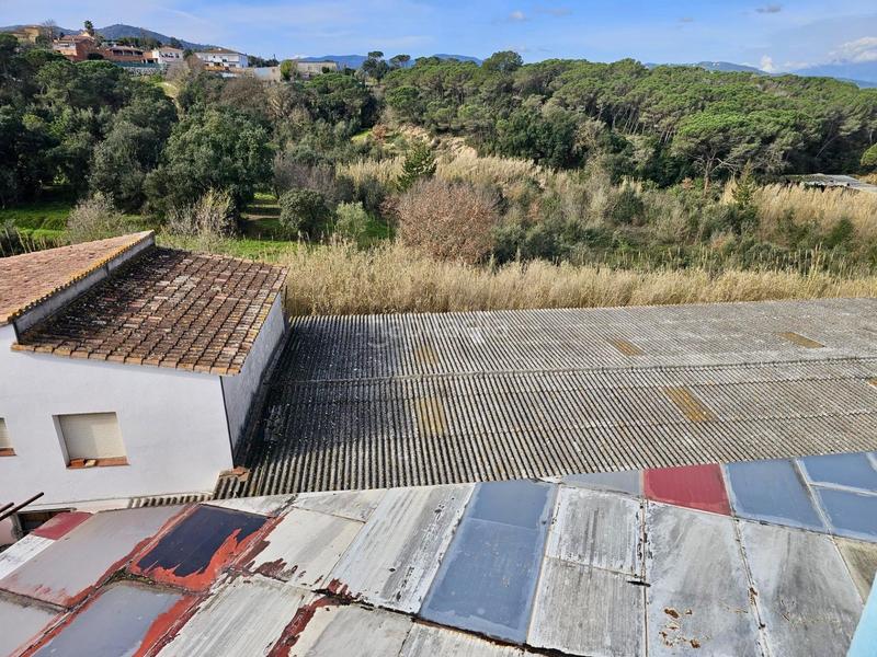 Foto 5de00d1e-ef5d-490d-bfc3-65633f949fdf. Edifici a Tordera Tordera