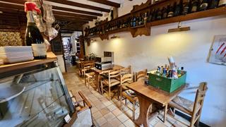 Location Local commercial à Calella. Restaurante esquinero en alquiler con 191,5m2 de terrazas en cal