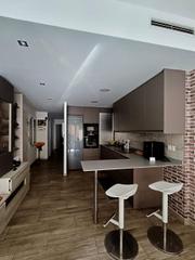 Appartement à Calella. Oportunidad única piso reformado con terraza en calle esglesia a