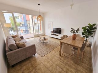 Pis a Centre. Piso con piscina y gimnasio comunitario a la venta en el centro
