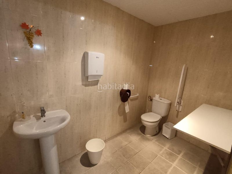 Foto 4522e571-4af8-4c73-a8b9-9c52b225a374. Lloguer local comercial a Calella