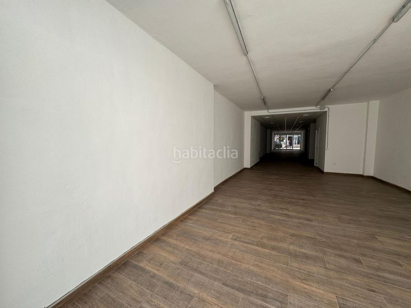 Foto 5a9a0050-3e77-4f84-ad71-720ad8df1564. Lloguer local comercial a Calella