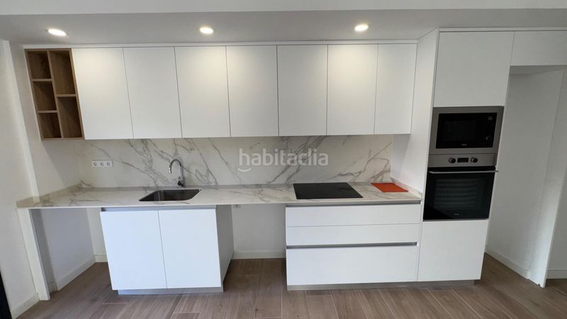Foto f3b55ee4-d421-4e11-b37f-b6b3f71cd631. Pis amb calefacció a Centre Pineda de Mar