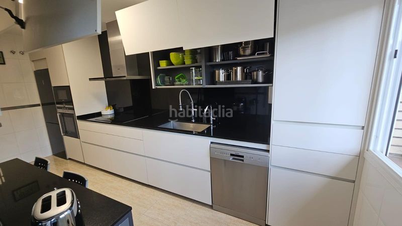 Foto fdc090f2-dd49-485f-9e39-ba2dfbaa7022. Casa amb aparcament a Poblenou Pineda de Mar