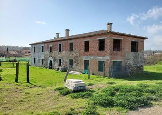 Country house  Calle montsia. Gran oportunidad, masia con amplio terreno en venta en santa mar