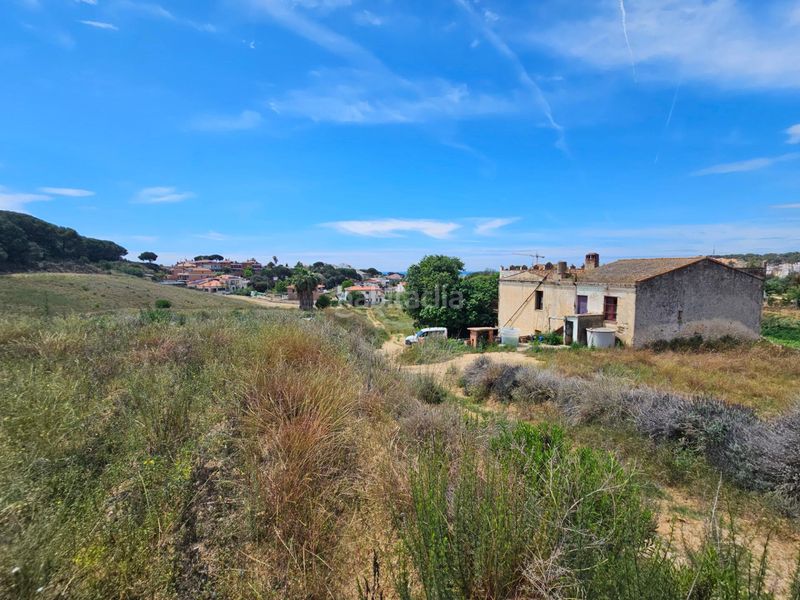 Foto 4f8e7010-ae03-495f-8650-6564d53cbc89. Masia amb aparcament a Canet de Mar