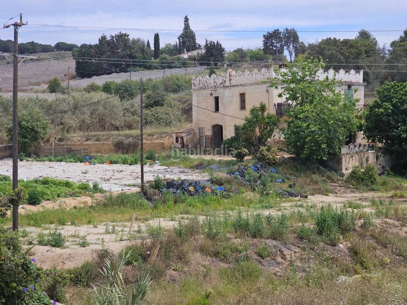 Foto 5428ba54-9908-4372-91d3-0b06c3885eff. Masia amb aparcament a Canet de Mar