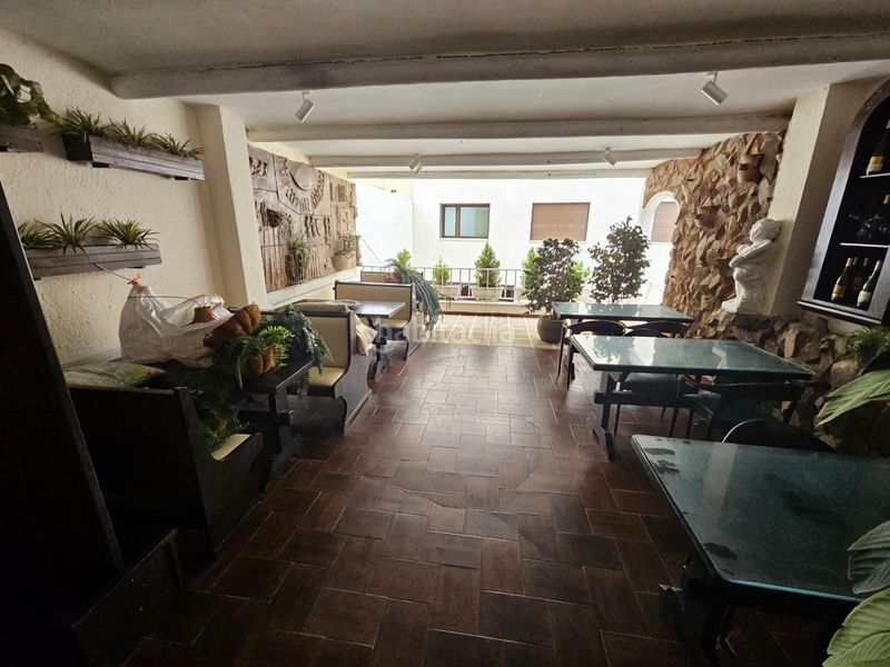 Foto 5ddbb5c4-3259-4851-80bf-483b7ad5bd86. Local comercial a Calella