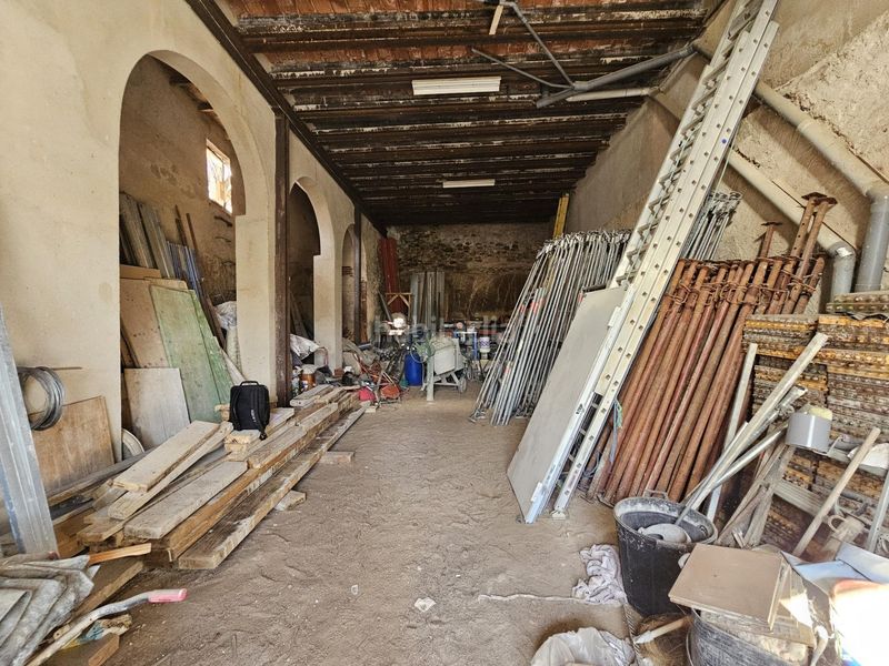 Foto 4d7e7448-a7cf-44b5-92b3-2a3db7a4d969. Local comercial a Sant Cebrià de Vallalta