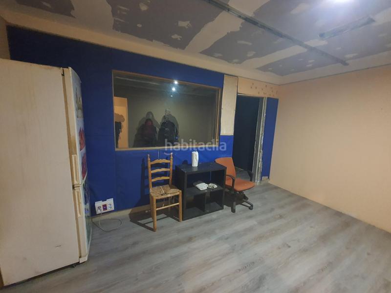 Foto 2e2ee97f-94d9-4f13-a55b-c2a005499e6a. Nau industrial a Montigalà Badalona