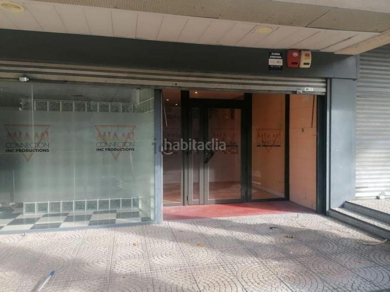 Foto 955b7935-7401-47d3-b5a1-c2bee53d690a. Nau industrial a Montigalà Badalona