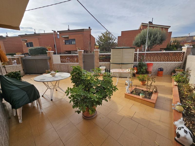 Foto 420f291c-279e-4828-bbf4-e1df7421d255. Edificio  con 6 pisos en venta en santa perpetua de mogoda en Santa Perpètua de Mogoda
