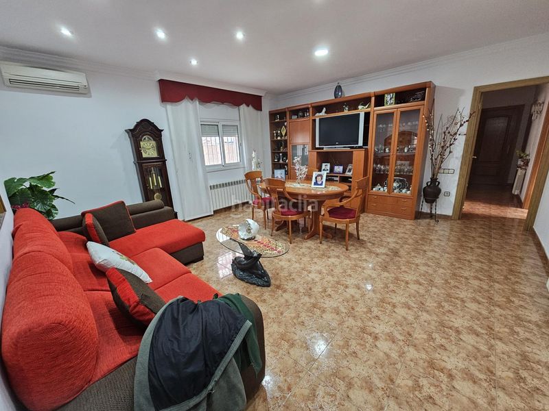 Foto 445863f0-f7e5-4ff1-8ef2-e17488098af9. Edificio  con 6 pisos en venta en santa perpetua de mogoda en Santa Perpètua de Mogoda