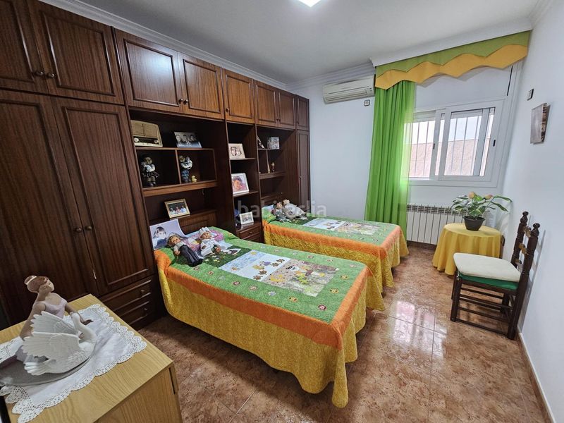 Foto 5a5e2d67-74f3-44ee-b610-a576a9610f95. Edificio  con 6 pisos en venta en santa perpetua de mogoda en Santa Perpètua de Mogoda